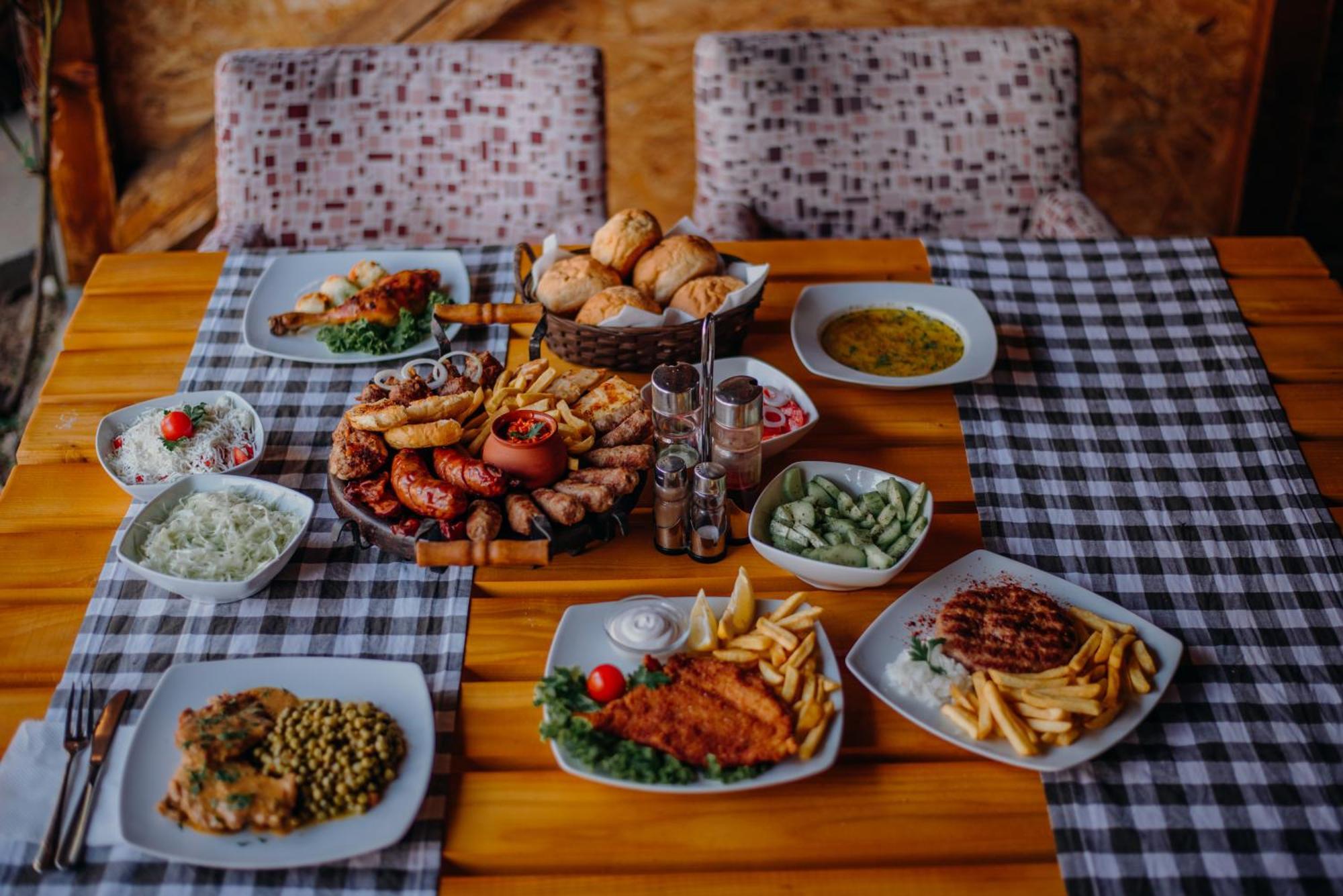 Gros Hotel - Leskovac Leskovac  Ngoại thất bức ảnh