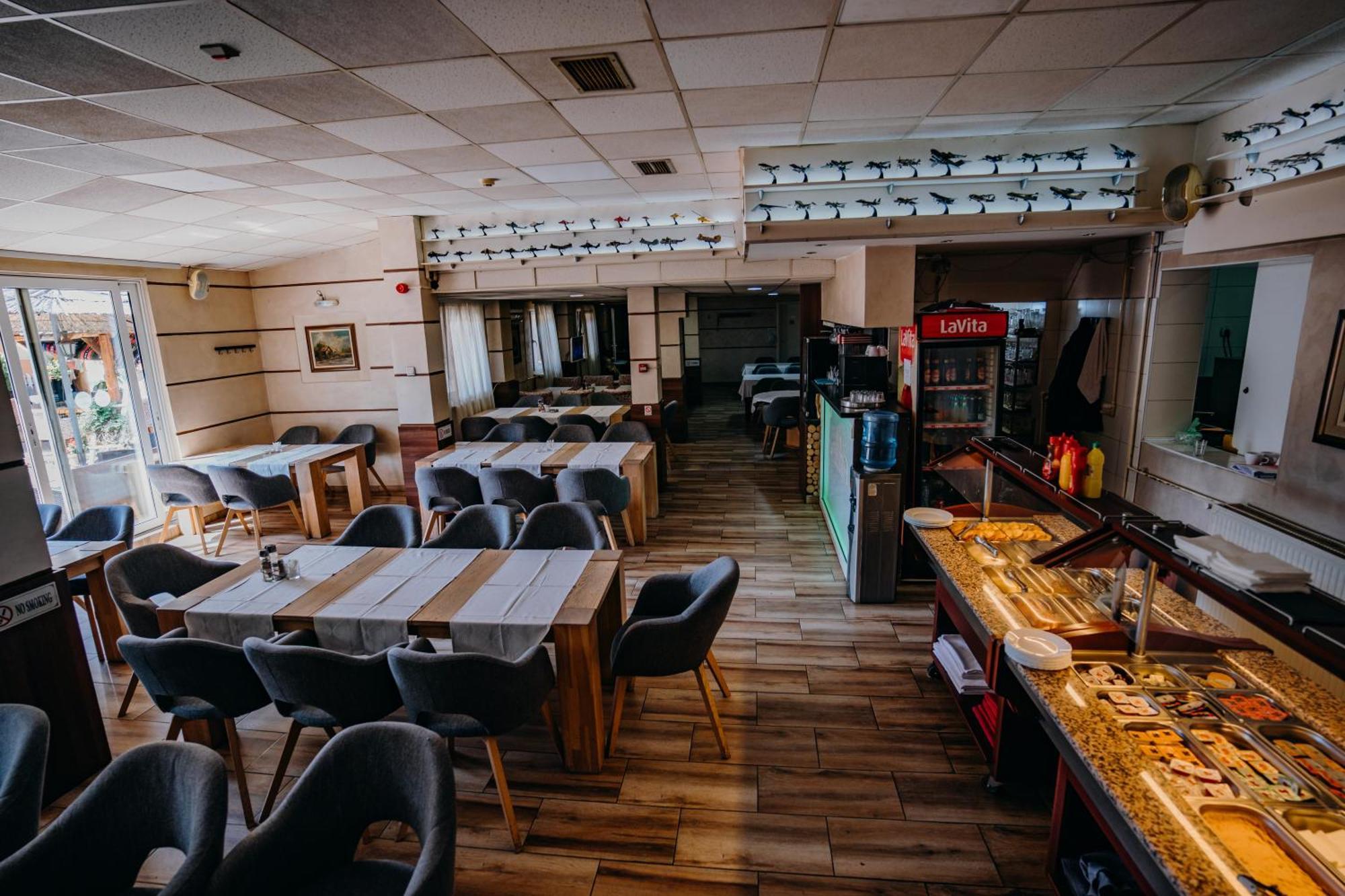 Gros Hotel - Leskovac Leskovac  Ngoại thất bức ảnh