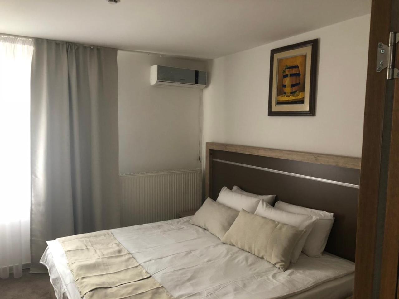 Gros Hotel - Leskovac Leskovac  Ngoại thất bức ảnh
