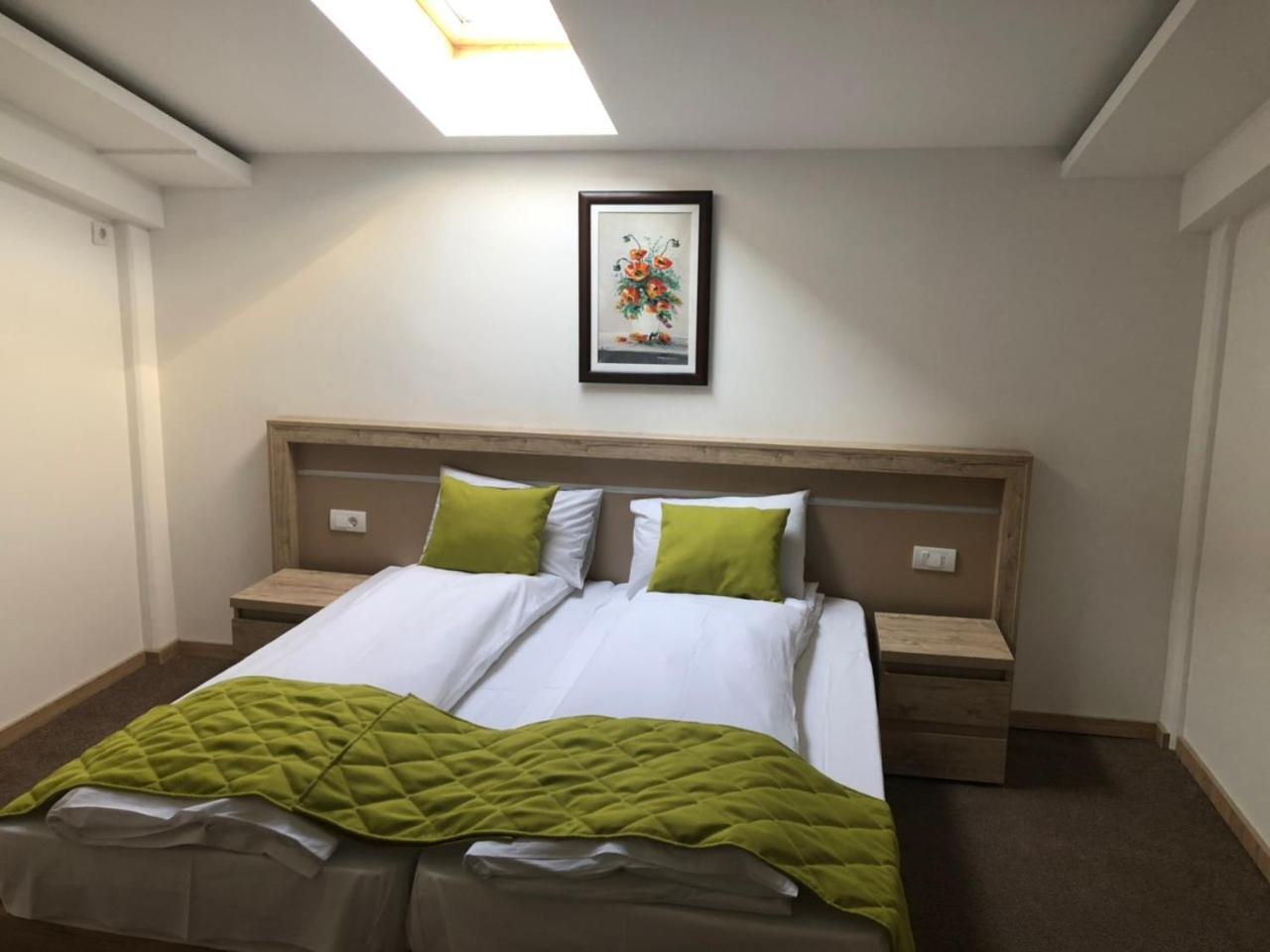 Gros Hotel - Leskovac Leskovac  Ngoại thất bức ảnh